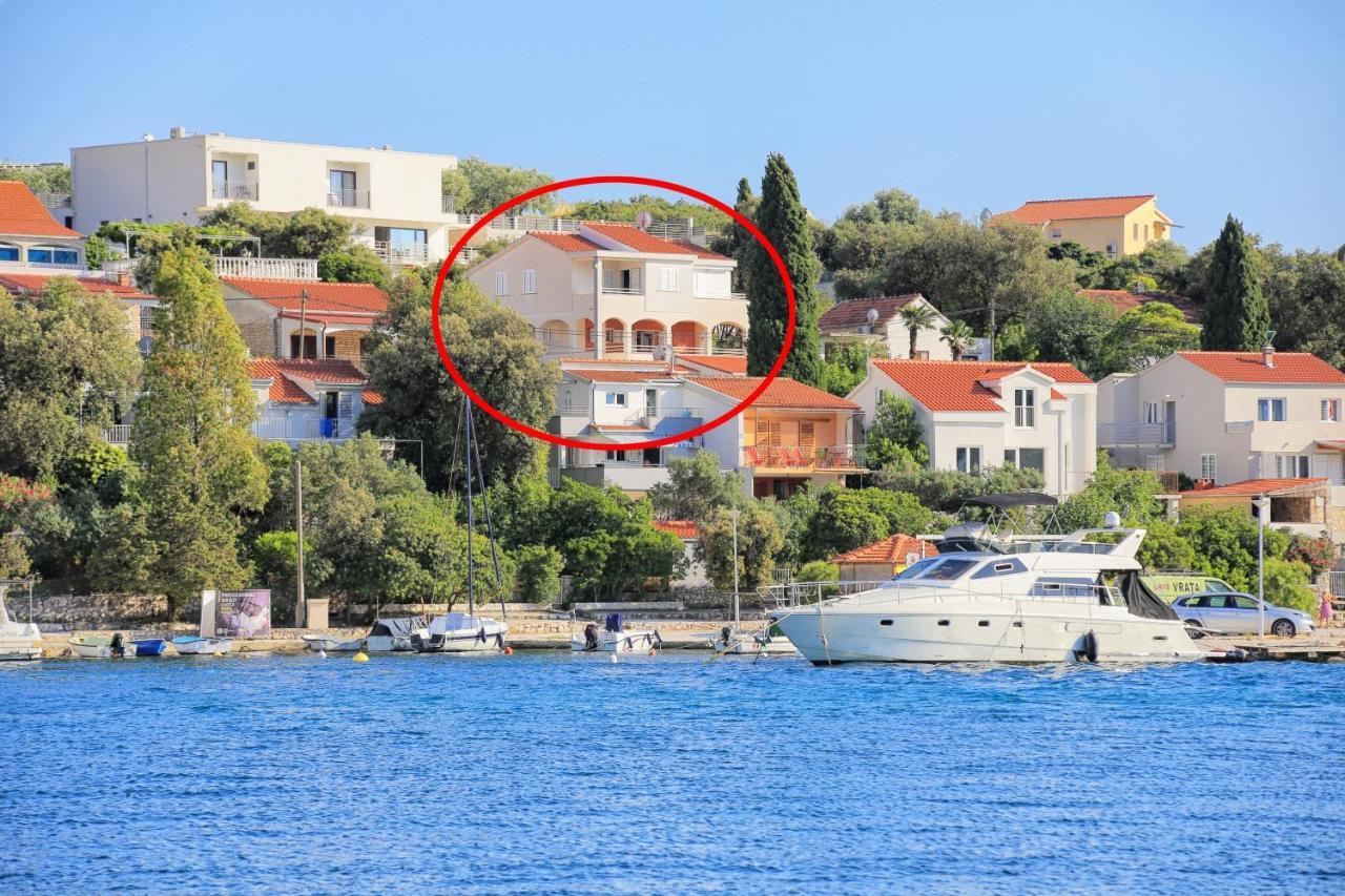 Apartments By The Sea Seget Vranjica, Trogir - 13771 エクステリア 写真