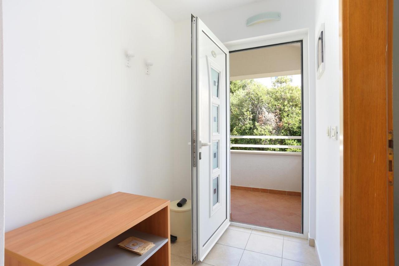 Apartments By The Sea Seget Vranjica, Trogir - 13771 エクステリア 写真