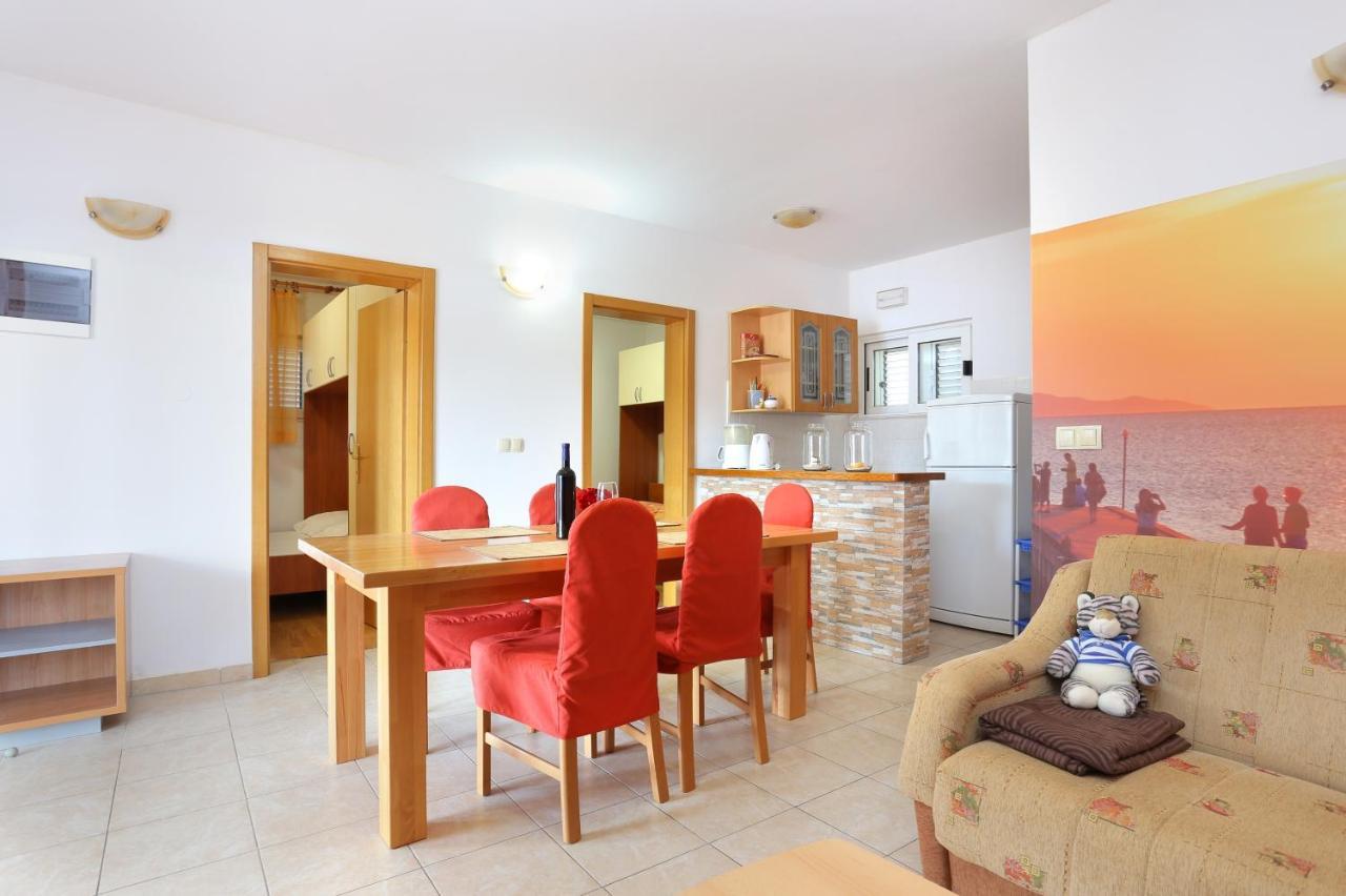 Apartments By The Sea Seget Vranjica, Trogir - 13771 エクステリア 写真