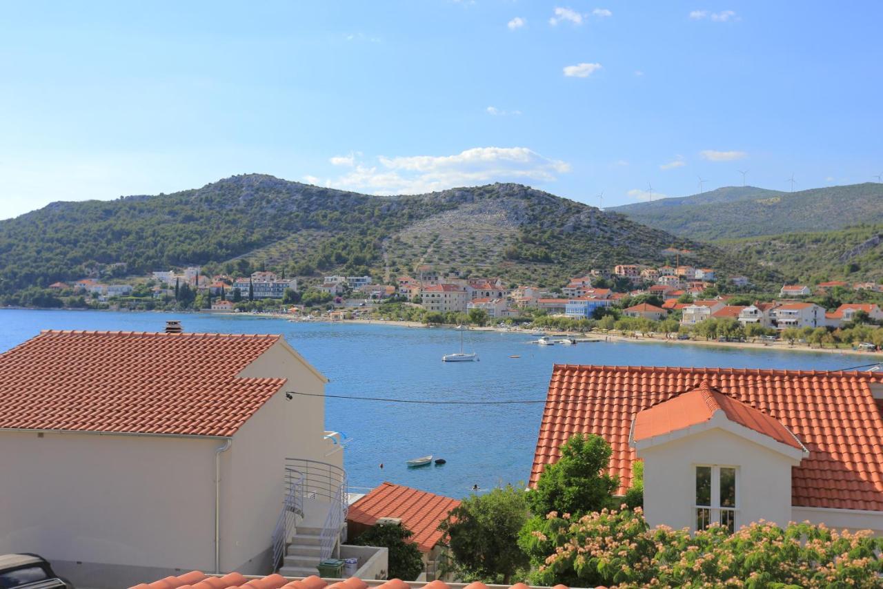 Apartments By The Sea Seget Vranjica, Trogir - 13771 エクステリア 写真